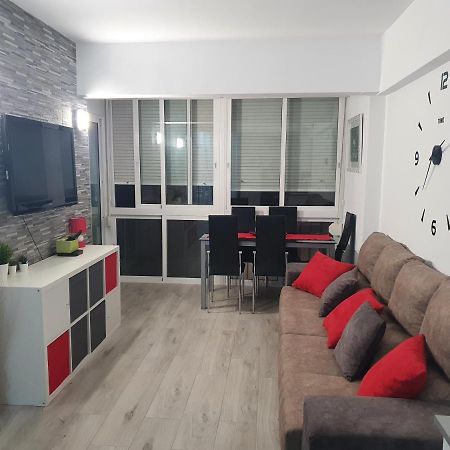 Apartamento Primera Linea De Playa Torremolinos Dış mekan fotoğraf