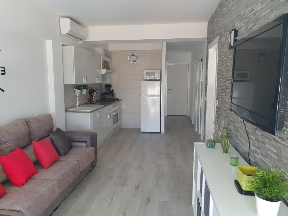 Apartamento Primera Linea De Playa Torremolinos Dış mekan fotoğraf