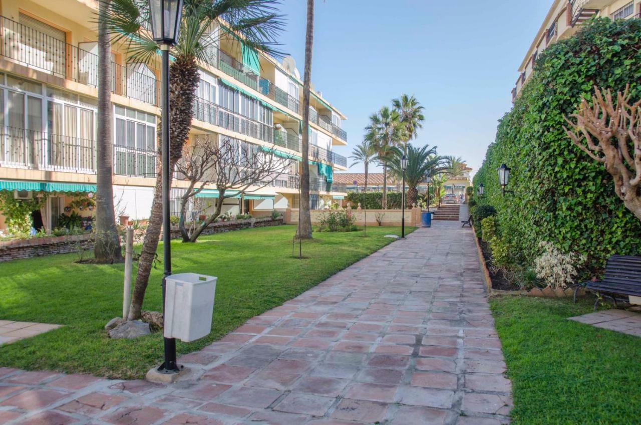 Apartamento Primera Linea De Playa Torremolinos Dış mekan fotoğraf
