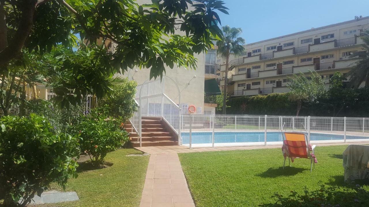Apartamento Primera Linea De Playa Torremolinos Dış mekan fotoğraf