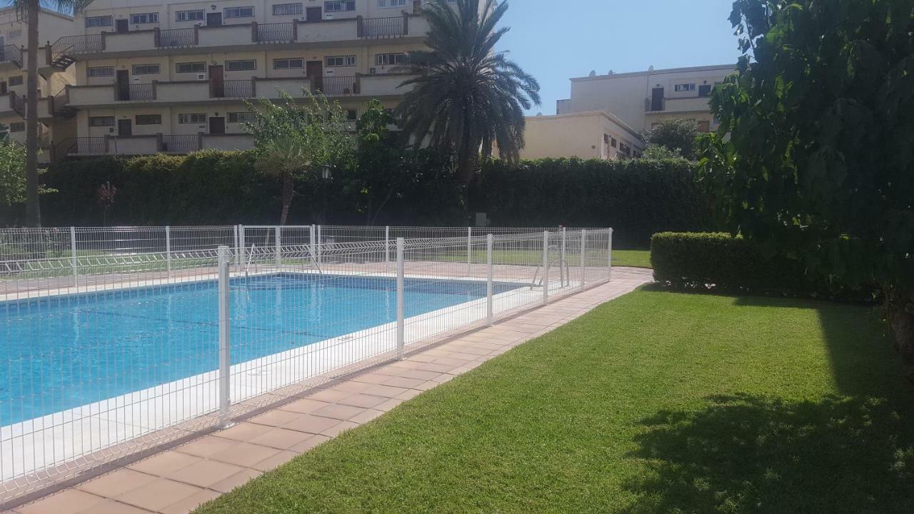 Apartamento Primera Linea De Playa Torremolinos Dış mekan fotoğraf